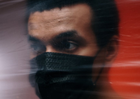 No dia de Natal, França ultrapassa marca de 100 mil infectados por covid por dia