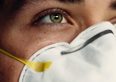 EUA recomendam que população use "máscara mais protetora possível"