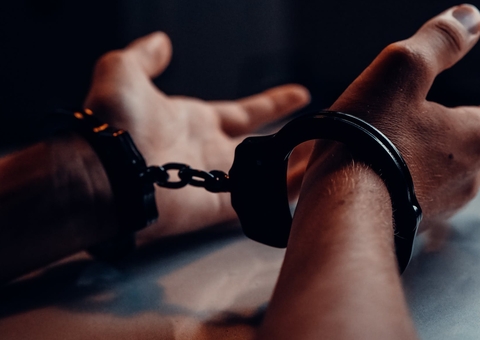 Procurado por assassinato, homem é preso enquanto passeava em Manaus