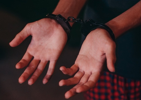 Quatro homens armados são presos dentro de casa de shows em Manaus