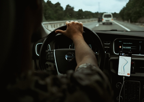 Trio é preso por se passar por motorista de app e roubar R$ 45 mil de passageiros em Manaus