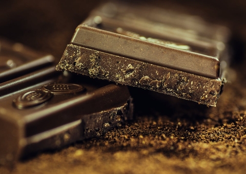 Estudo detecta metais tóxicos em chocolates amargos