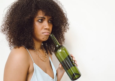 Exagerou nas comemorações? Saiba como desintoxicar o organismo