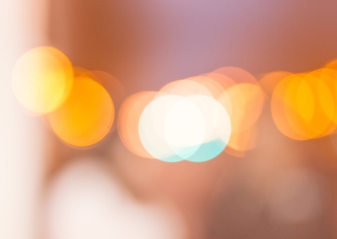 Apaga a luz!: especialista fala sobre importância de investigar a fotofobia