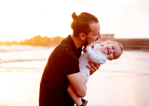 Especialista alerta sobre golpes online em compras do Dia dos Pais