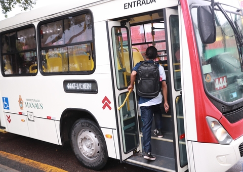 STF garante pagamento de R$ 2,50 por passagem estudantil em Manaus