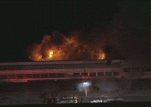 Polícia investiga incêndio em galpão da Cinemateca de São Paulo