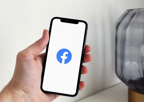 Meta anuncia fim do sistema de verificação de fatos no Facebook e Instagram