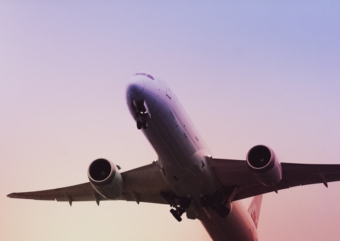 Latam e Azul cancelam voos para Manaus e outras cidades em meio a surto de Covid na tripulação