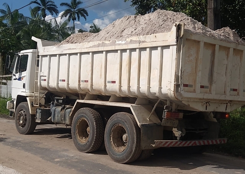 Homem é preso em flagrante por extração irregular de areia no Tarumã 
