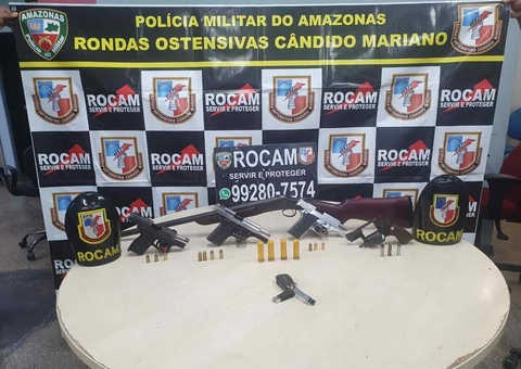 Trio é preso com arsenal escondido em carro e sítios em Manaus