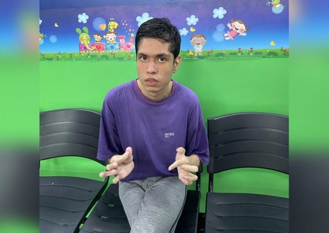 Polícia procura família de jovem encontrado em Manaus