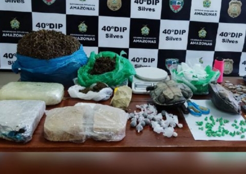 Homem é preso ao ser flagrado comprando drogas para revender no Amazonas