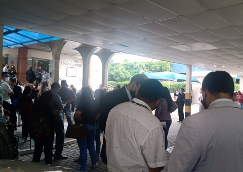 Suposta bomba causa confusão na Câmara Municipal de Manaus