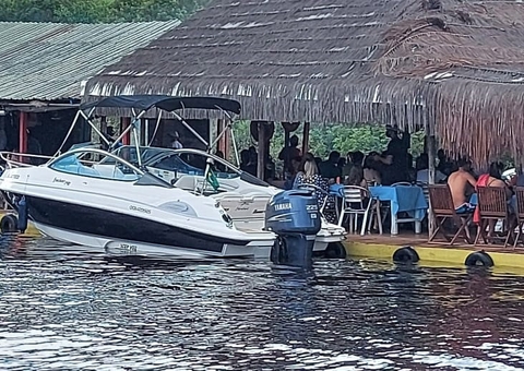 Flutuantes são vistoriados no fim de semana em Manaus