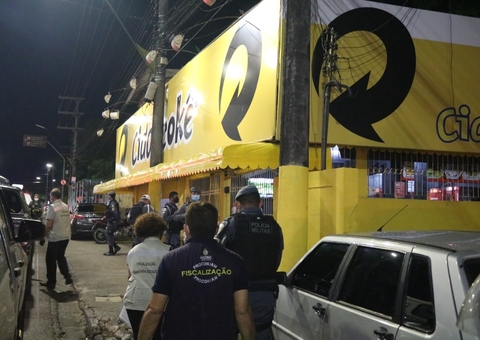 'Cidadeokê' é autuado por aglomeração e descumprimento de decreto em Manaus