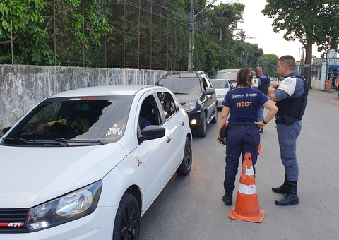 Detran flagra 58 motoristas alcoolizados no fim de semana em Manaus