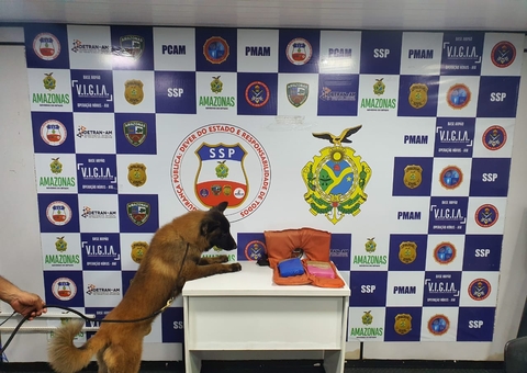 Drogas são encontradas em colete salva-vidas de barco no Amazonas