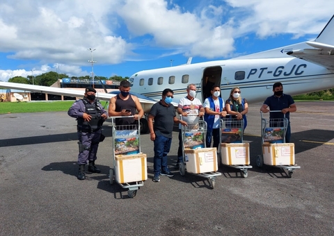 PM escolta vacinas contra a Covid-19 em Parintins
