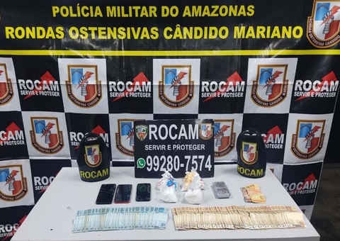 Mãe e filho são presos ao serem flagrados vendendo drogas em Manaus