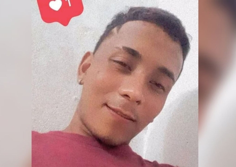 Jovem é visto sendo colocado em carro e depois desaparece em Manaus