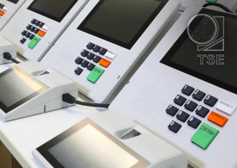 Presidente do TSE conhece novas urnas eletrônicas em Manaus: ‘não tem como fraudar a eleição’