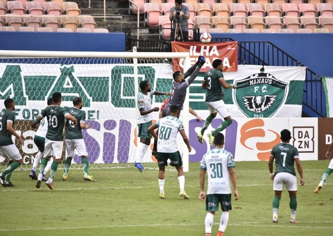 Manaus vence Floresta na Arena da Amazônia e assume liderança