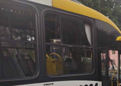 Ônibus articulado é furtado do T4, em Manaus