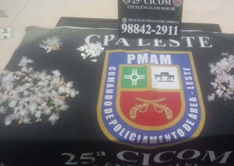 Dupla é presa com mais de 200 porções de drogas na zona Leste de Manaus 