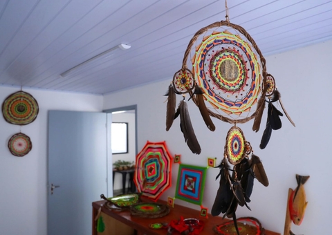 Dia do Artesão: Indígenas do AM mantém venda da arte mesmo durante pandemia