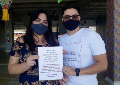 Casal dedica vacinação aos familiares mortos durante pandemia em Manaus