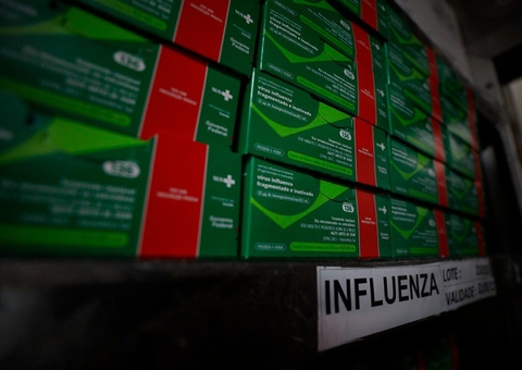 FVS-RCP orienta população sobre vacinas contra influenza e Covid-19