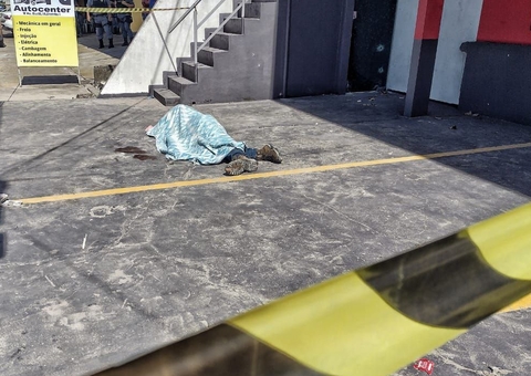 Homem é assassinado a tiros em plena luz do dia em Manaus