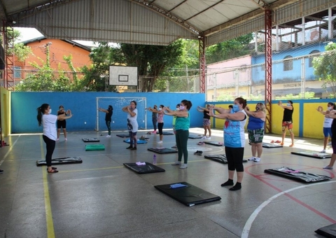 Serviços gratuitos de saúde, cidadania e beleza são oferecidos nesta sexta-feira em Manaus