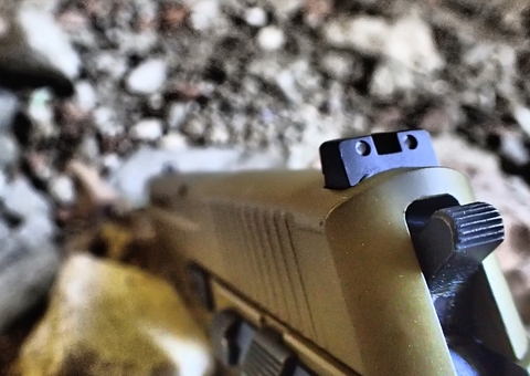 Homem é achado crivado de balas no meio da rua no Amazonas 