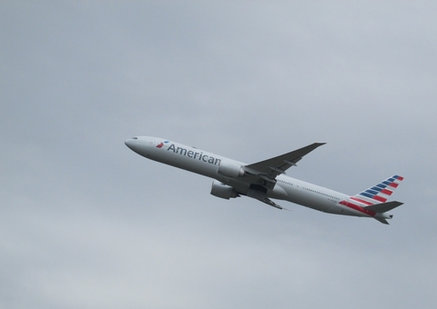 Pilotos de empresa de aviões famosa dizem terem visto OVNI durante voo