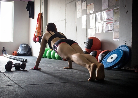Saiba os prós e contras de usar horário do almoço para ir à academia