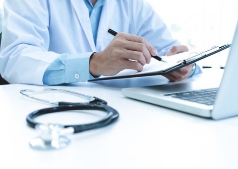 Plano de saúde é condenado a pagar R$ 18 mil a paciente que não foi atendida em Manaus