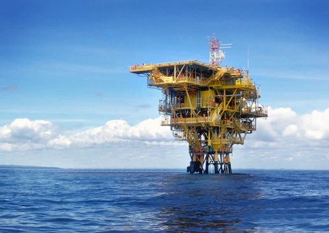 Acidente com helicóptero deixa um morto e 12 funcionários da Petrobras feridos