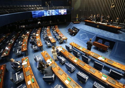 Relatório da MP que privatiza Eletrobras é lido; votação deve ser amanhã