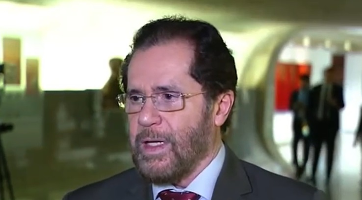 Plínio Valério critica volta do DPVAT: 'extorsão' 