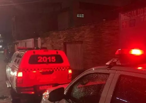 Jovem é morto com facada ao tentar defender companheira do ex-marido