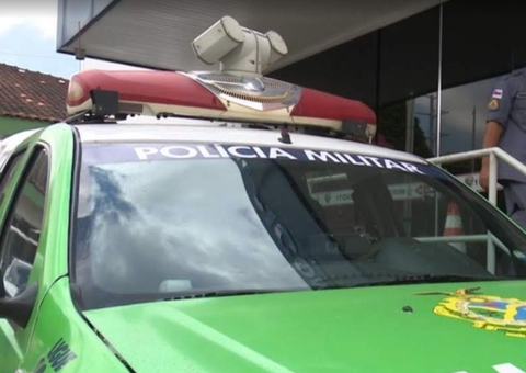 Homem é preso após espancar padrasto dentro de casa no São José