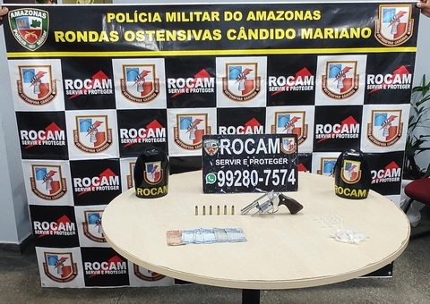 Após denúncia, homem é preso com arma e bolsos cheios de drogas em Manaus 