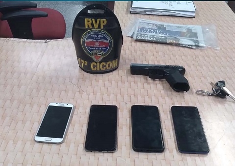 Dupla é presa suspeita de fazer arrastão em Manaus