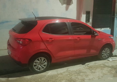 Em 24 horas, oito carros roubados são recuperados pela polícia em Manaus