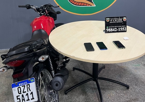 Mulher é presa após vítima de assalto rastrear celular no Grande Vitória 