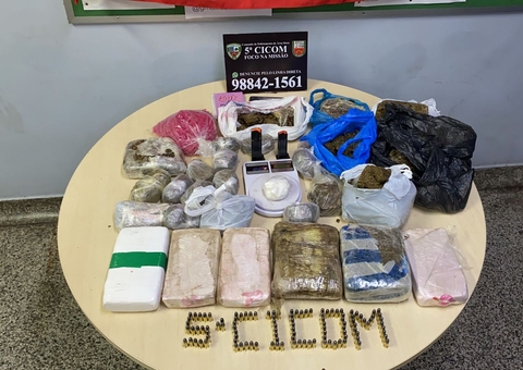 Mulher é presa com mais de cem munições e drogas em Manaus