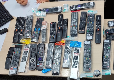 Dupla é presa no Tancredo Neves com diversas joias e eletrônicos roubados