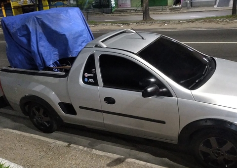 Dois homens são presos por som alto em “paredão” no São José